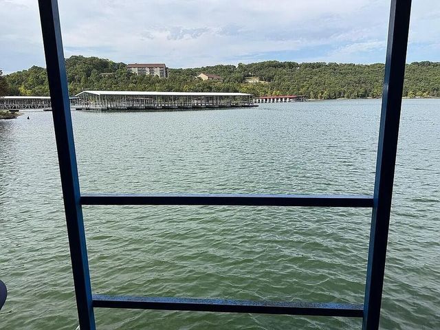 902 Rocky Shore Terrace, Kimberling City, MO 65686