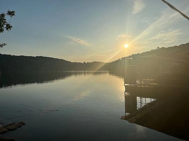 902 Rocky Shore Terrace, Kimberling City, MO 65686