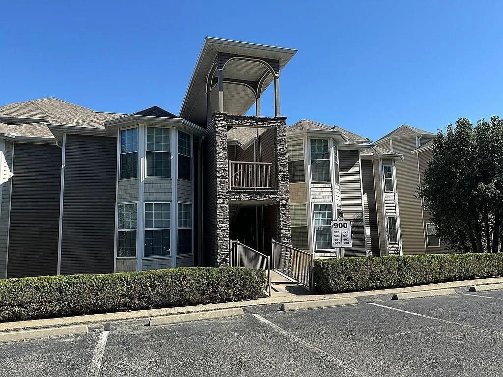 902 Rocky Shore Terrace, Kimberling City, MO 65686