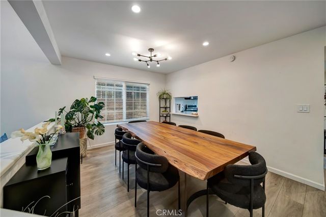 21733 Vintage, Chatsworth, CA 91311