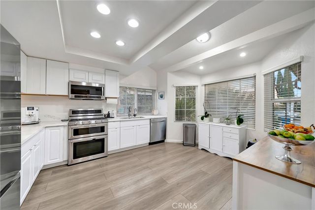 21733 Vintage, Chatsworth, CA 91311