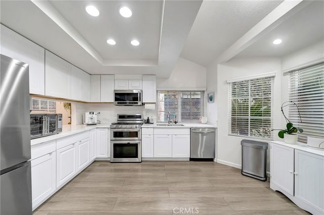 21733 Vintage, Chatsworth, CA 91311