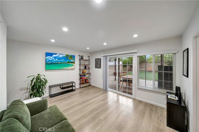 21733 Vintage, Chatsworth, CA 91311