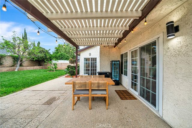 21733 Vintage, Chatsworth, CA 91311