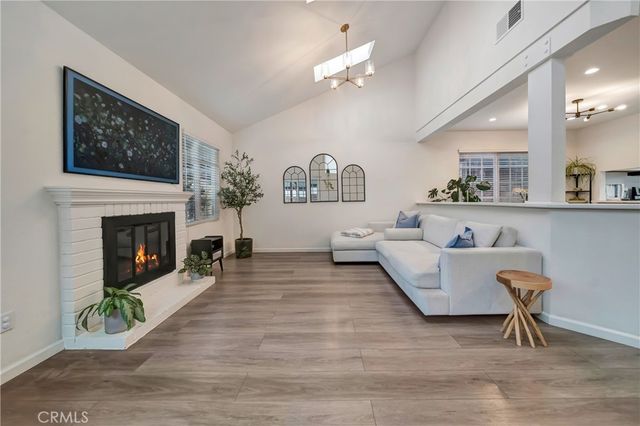 21733 Vintage, Chatsworth, CA 91311