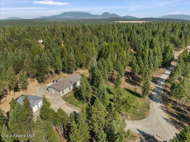 86 Payette Dr, Athol, ID 83801