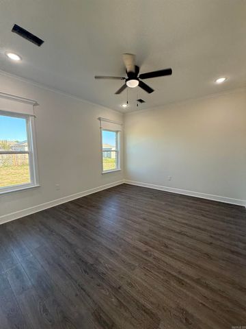 515 Madeleine Circle, Austin, AR 72007