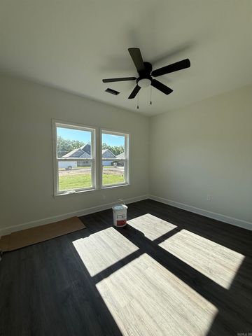 515 Madeleine Circle, Austin, AR 72007