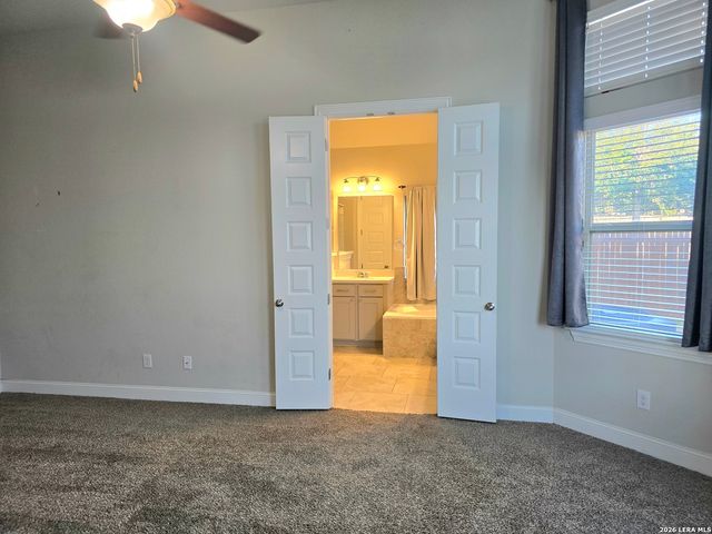 13822 QUIET FOX LN, San Antonio, TX 78245
