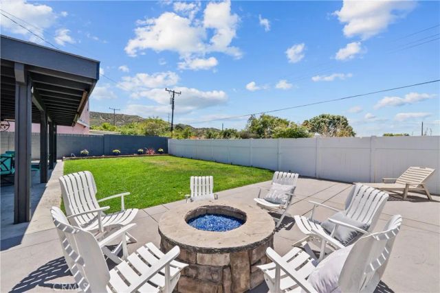 27933 Honeycomb, Saugus, CA 91350