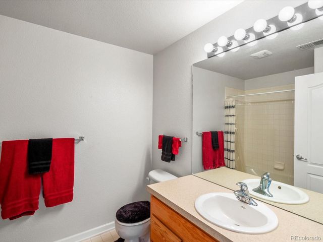 4645 Hahns Peak Drive 201, Loveland, CO 80538