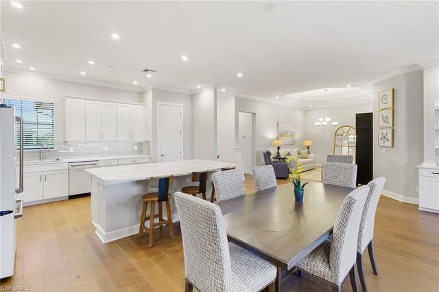 9633 Montelanico LOOP # 203, Naples, FL 34119