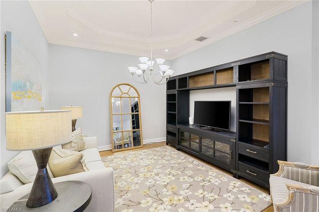 9633 Montelanico LOOP # 203, Naples, FL 34119