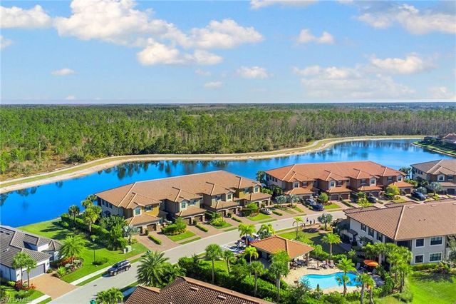 9633 Montelanico LOOP # 203, Naples, FL 34119