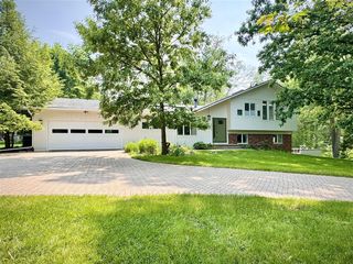 2277 W Huron River Drive, Ann Arbor, MI 48103