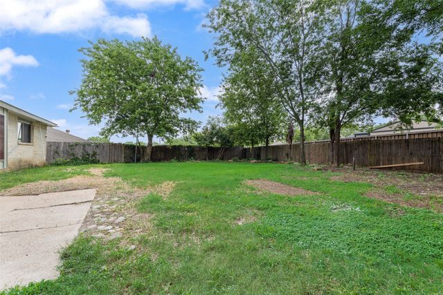2514 Bobwhite Boulevard, Mesquite, TX 75149