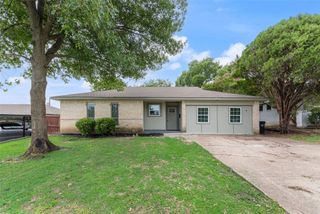 2514 Bobwhite Boulevard, Mesquite, TX 75149