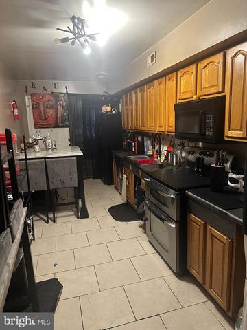 1027 49TH ST NE, Washington, DC 20019