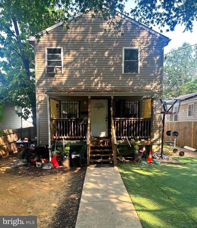 1027 49TH ST NE, Washington, DC 20019