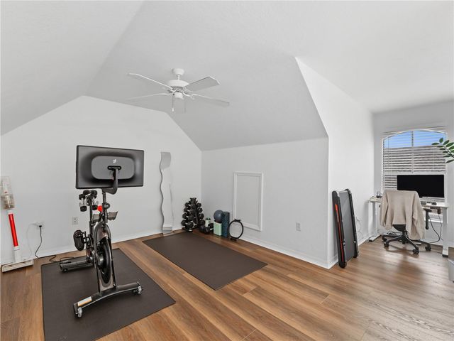 9186 LAKE CHASE ISLAND WAY, Tampa, FL 33626
