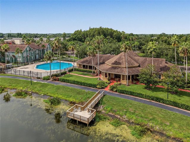 9186 LAKE CHASE ISLAND WAY, Tampa, FL 33626