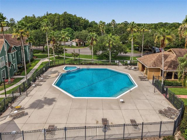 9186 LAKE CHASE ISLAND WAY, Tampa, FL 33626