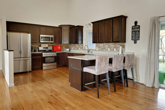 111 Logans Way, Maybrook, NY 12543