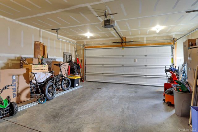 111 Logans Way, Maybrook, NY 12543