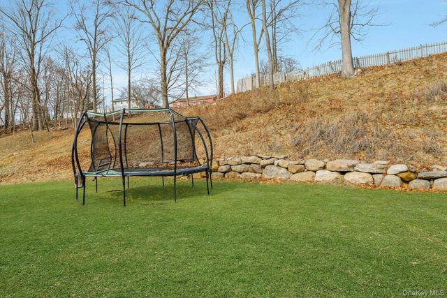 111 Logans Way, Maybrook, NY 12543