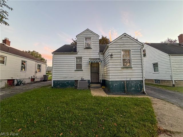 328 E Laclede Avenue, Youngstown, OH 44507