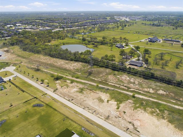 1318 Avalon Court, Bartonville, TX 76226