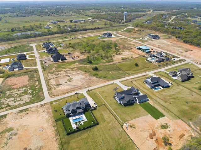 1318 Avalon Court, Bartonville, TX 76226