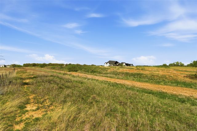 1318 Avalon Court, Bartonville, TX 76226