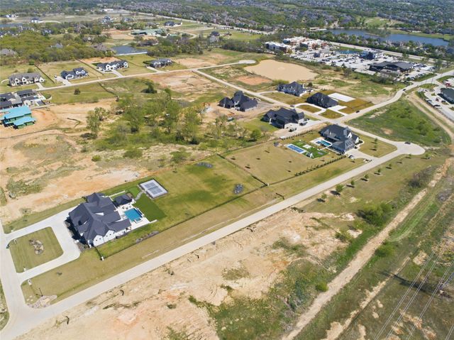 1318 Avalon Court, Bartonville, TX 76226