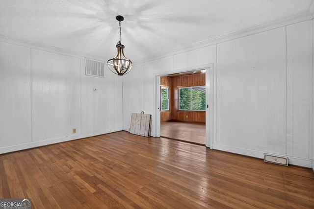 365 W Johnston Street, Forsyth, GA 31029