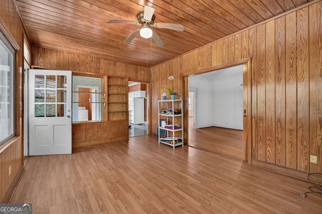 365 W Johnston Street, Forsyth, GA 31029