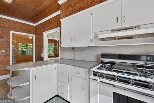 365 W Johnston Street, Forsyth, GA 31029