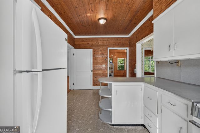 365 W Johnston Street, Forsyth, GA 31029