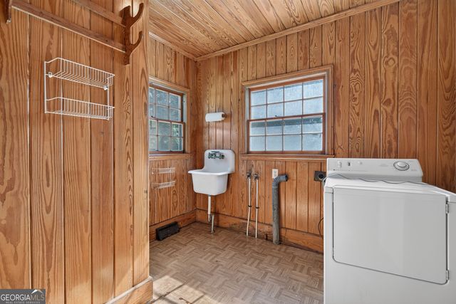 365 W Johnston Street, Forsyth, GA 31029