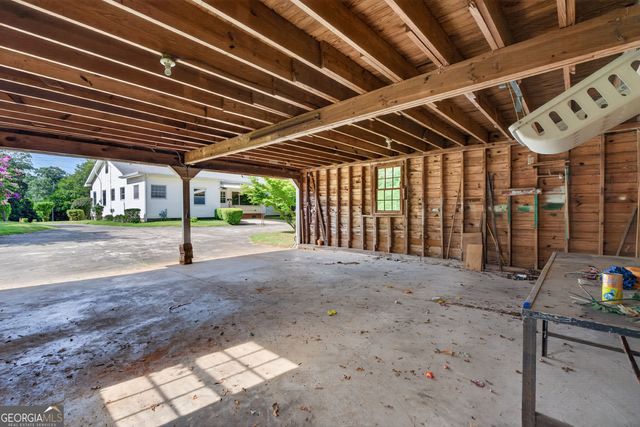 365 W Johnston Street, Forsyth, GA 31029