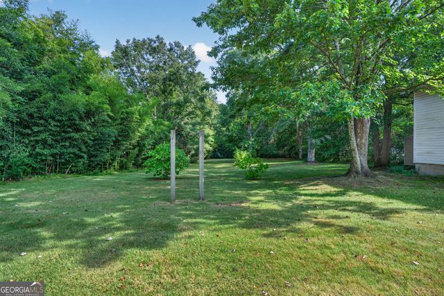 365 W Johnston Street, Forsyth, GA 31029