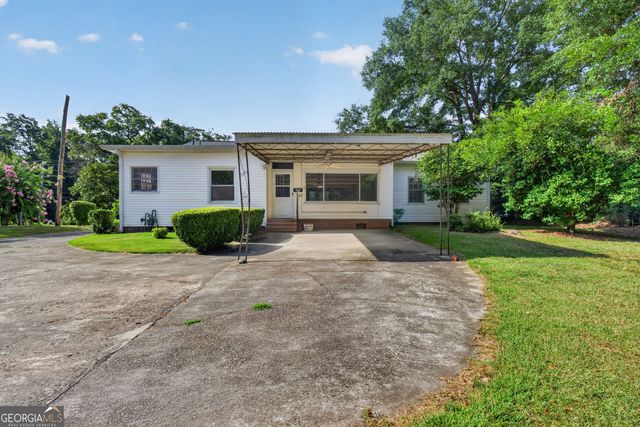 365 W Johnston Street, Forsyth, GA 31029