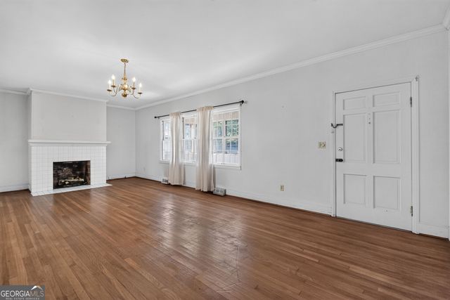 365 W Johnston Street, Forsyth, GA 31029