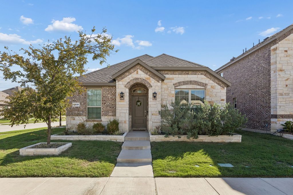 1510 Princeton Drive, Celina, TX 75009