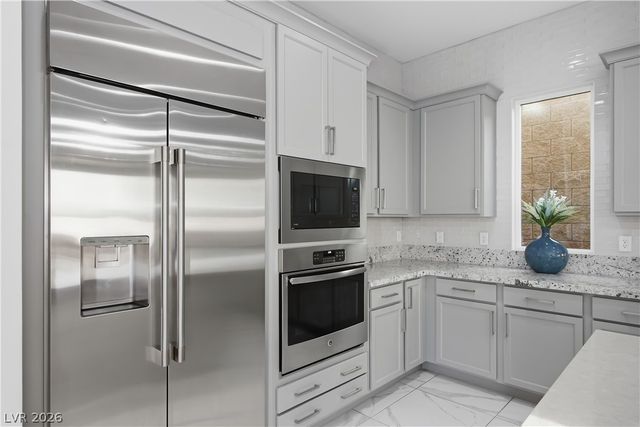 8 Vista Outlook Street, Henderson, NV 89011