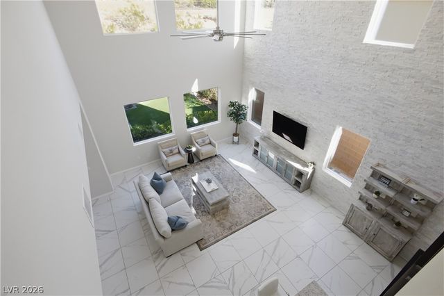 8 Vista Outlook Street, Henderson, NV 89011