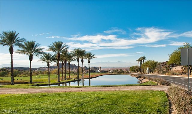 8 Vista Outlook Street, Henderson, NV 89011