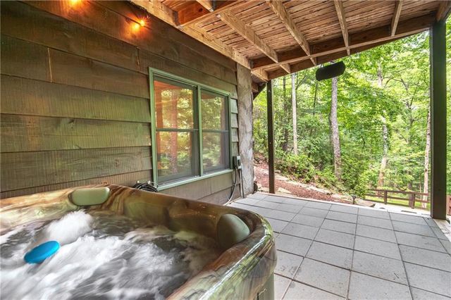 341 Valley View Road, Ellijay, GA 30536