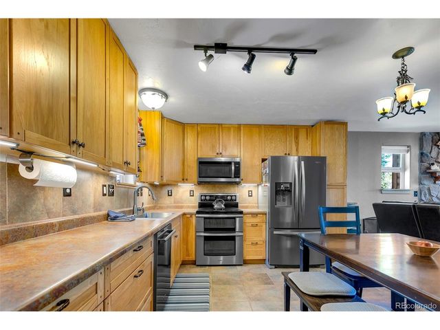 216 Ambush Ln, Jefferson, CO 80456