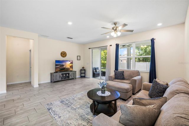 7429 IBIS DRIVE, Lakeland, FL 33810